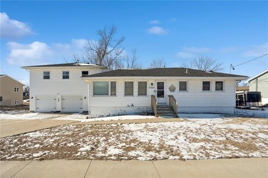 Lake Home For Sale in Cedar Rapids, Iowa