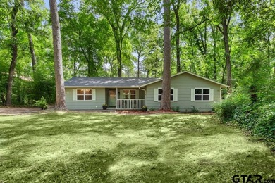 Hideaway Lake Home For Sale in Lindale Texas