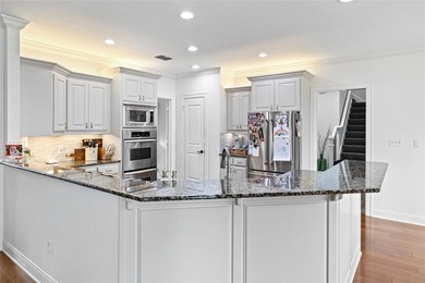 Located on a quiet cul-de-sac in Holly Star, this stunning - photo 10