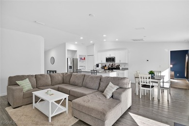 NO HOA FEES - NO FLOOD ZONE - NO RESTRICTIONS Built in 2022 this - photo 3