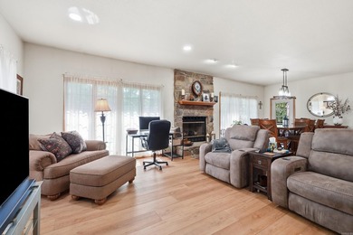 Enjoy the perfect blend of golf, lake and resort-style living in - photo 12