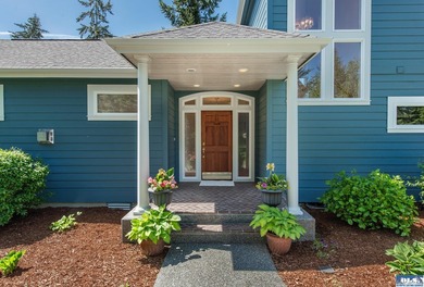 Welcome to a truly exceptional Olympic Peninsula custom built - photo 4