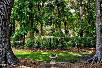 Exceptional in every way, this beautifully appointed home - photo 3