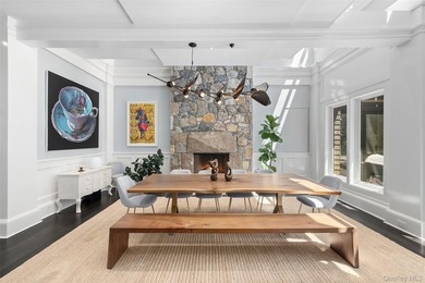 SHINGLE & STONE. Long, gated drive to private hilltop setting - photo 7