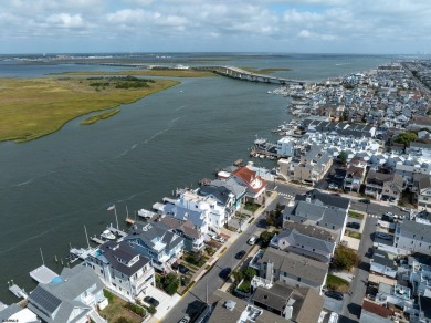 WOW!! Breathtaking New Construction BAYFRONT Single family home!