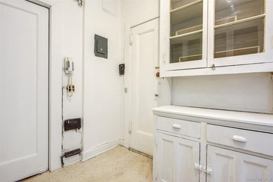 1 BED + 1 BATH The Most PRIVATE Double-Corner Unit Over a - photo 10