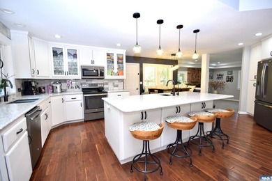 Experience the perfect blend of privacy, luxury, and outdoor - photo 7