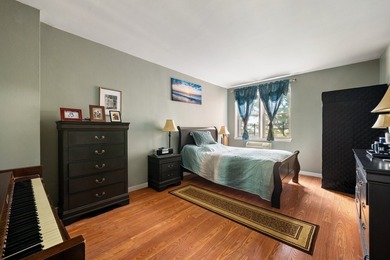 Welcome to Apartment 3F at 5800 Arlington Avenue, a bright and - photo 6