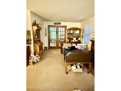 WELL MAINTAINED ONE FAMILY HOME FEATURING A DESIRABLE FIRST - photo 15