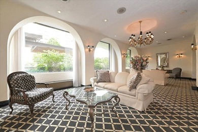Mid floor, all new, south facing large 1 bedroom unit with - photo 21
