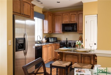 This classic Savannah gray brick townhome, located in the heart - photo 23
