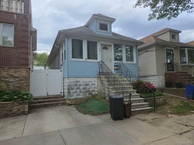 Charming two bedroom, one bath home featuring bright living - photo 2