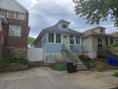 Charming two bedroom, one bath home featuring bright living - photo 3