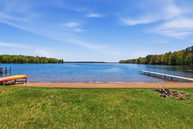 Do you want a beautiful lake home with a sandy beach, on a level - photo 2