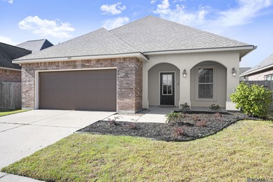 (private lake, pond, coastal) Home Sale Pending in Baton Rouge Louisiana