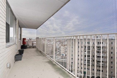 Renovated  Corner One Bedroom Apartment on Boulevard East Approx