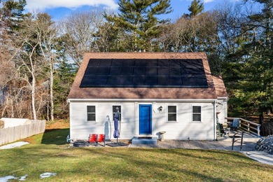 Lake Home For Sale in Teaticket, Massachusetts