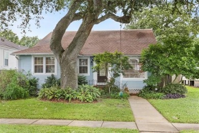 Lake Home For Sale in New Orleans, Louisiana