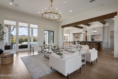 Walk into a huge amount of equity! This custom-built estate - photo 10