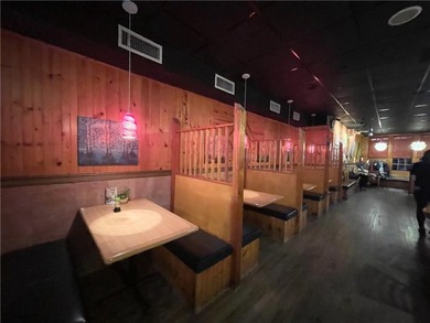 Sushi Restaurant for sale, with storage space in the basement. 4 - photo 3