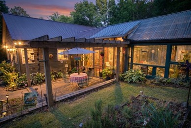 Welcome to your *Dahlonega Delight*! - a beautifully maintained - photo 12