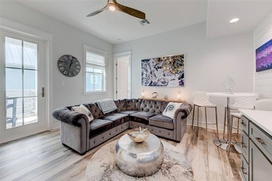Welcome to *The Blue Flamingo*, a beautifully furnished retreat - photo 15