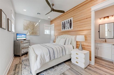 Welcome to *The Blue Flamingo*, a beautifully furnished retreat - photo 20