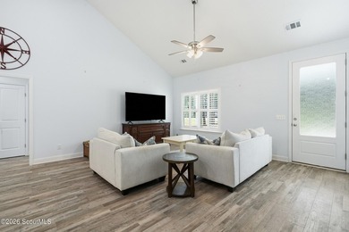 Discover the coastal charm of Belvedere Island Plantation, a - photo 5