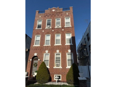 Welcome to 1425 East 5th Street, an exceptional three-story - photo 1