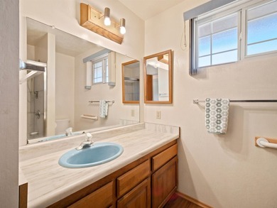 Tucked into a convenient and desirable North Kihei location - photo 31