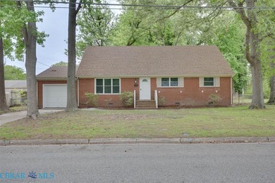Welcome Home! This updated and upgraded 5 bedrooms, 3 full baths - photo 2