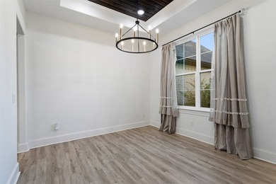 Priced well under appraised value, this is an unbelievable deal! - photo 3