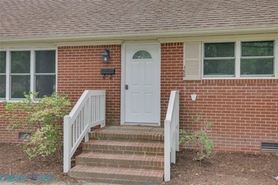 Welcome Home! This updated and upgraded 5 bedrooms, 3 full baths - photo 5