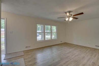 Welcome Home! This updated and upgraded 5 bedrooms, 3 full baths - photo 8