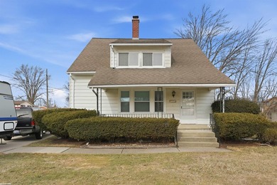 Lake Saint Clair Home For Sale in Saint Clair Shores Michigan