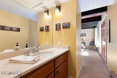 Seller is the 2nd owner since this unit was built in the early - photo 20