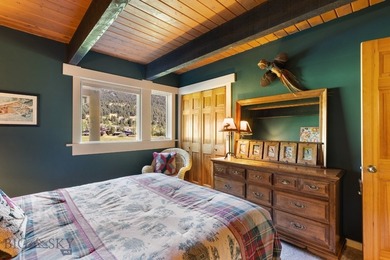 Seller is the 2nd owner since this unit was built in the early - photo 24