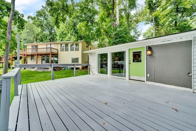 Your lakeside happy place is calling! This fully move-in-ready 1 - photo 25