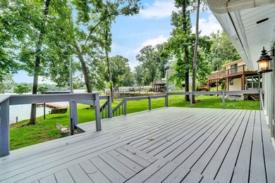 Your lakeside happy place is calling! This fully move-in-ready 1 - photo 26
