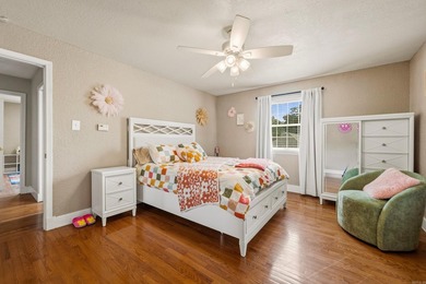 Welcome to this spectacular 5 Bedroom, 3.5 Bath custom home - photo 28