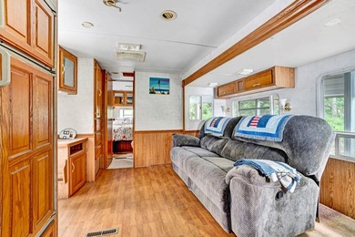 Your lakeside happy place is calling! This fully move-in-ready 1 - photo 31