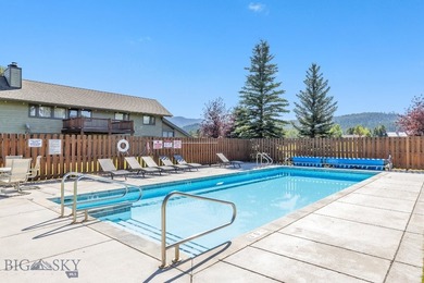 Seller is the 2nd owner since this unit was built in the early - photo 33