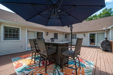 Welcome to this spectacular 5 Bedroom, 3.5 Bath custom home - photo 38