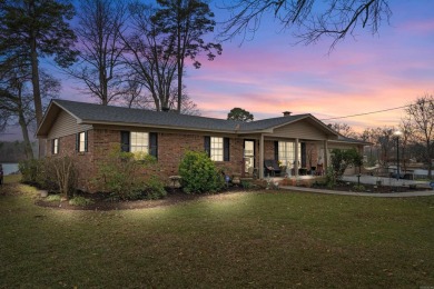 Lake Home For Sale in Hot Springs, Arkansas