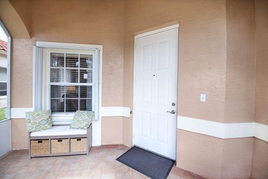 You'll fall in love with this beautifully updated lakefront home - photo 2