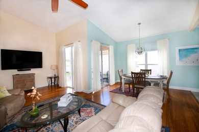 You'll fall in love with this beautifully updated lakefront home - photo 5