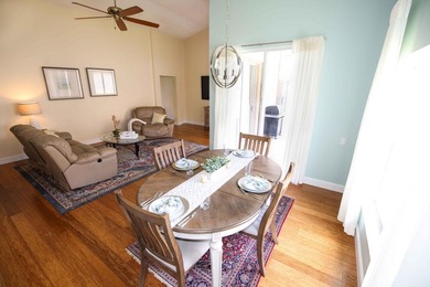 You'll fall in love with this beautifully updated lakefront home - photo 8