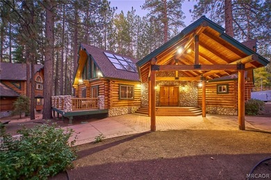 Iconic dual-cabin mountain estate on 1.14 acres with 7,162 sq ft - photo 4