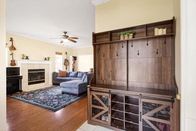 Beautiful Family Home in Highly Sought-After Goose Creek - photo 5