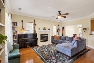 Beautiful Family Home in Highly Sought-After Goose Creek - photo 6